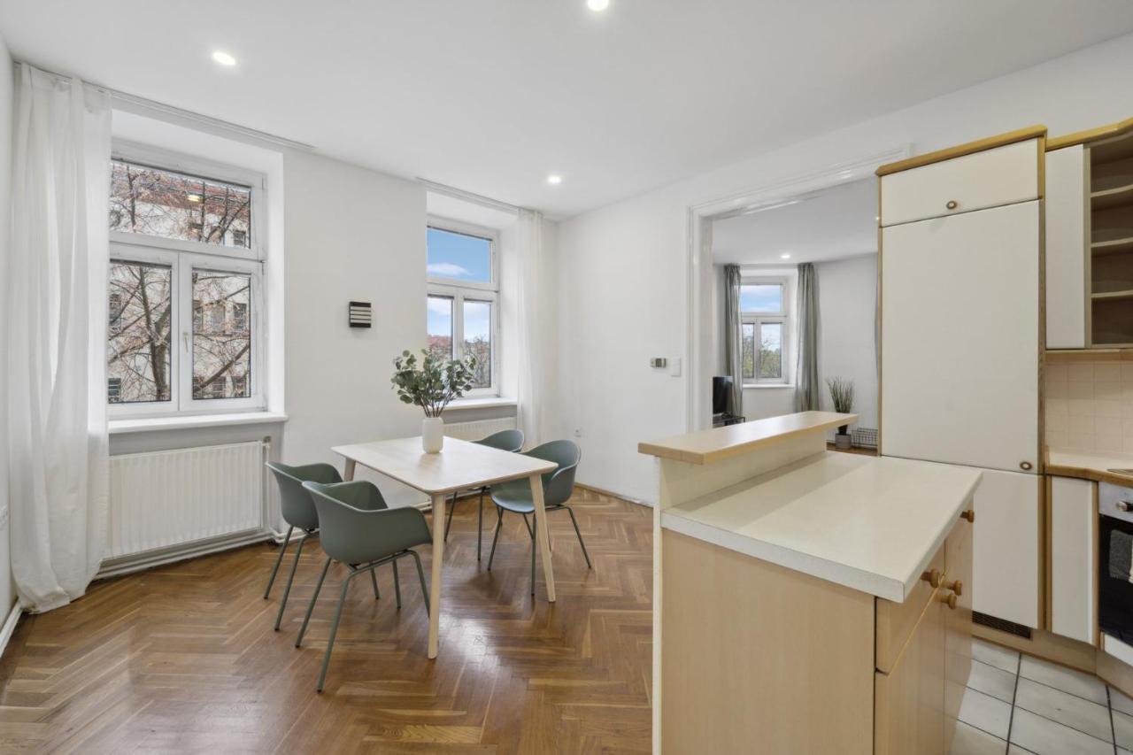 Big Spacious Central Apartment In 维也纳 外观 照片
