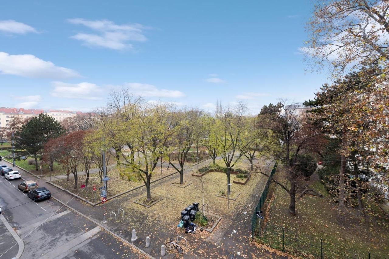 Big Spacious Central Apartment In 维也纳 外观 照片